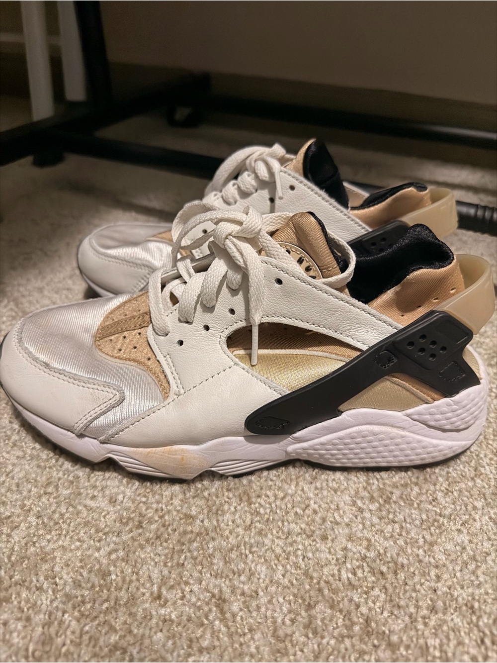 Nike Women's White, Tan & Black Huarache Style Sneakers